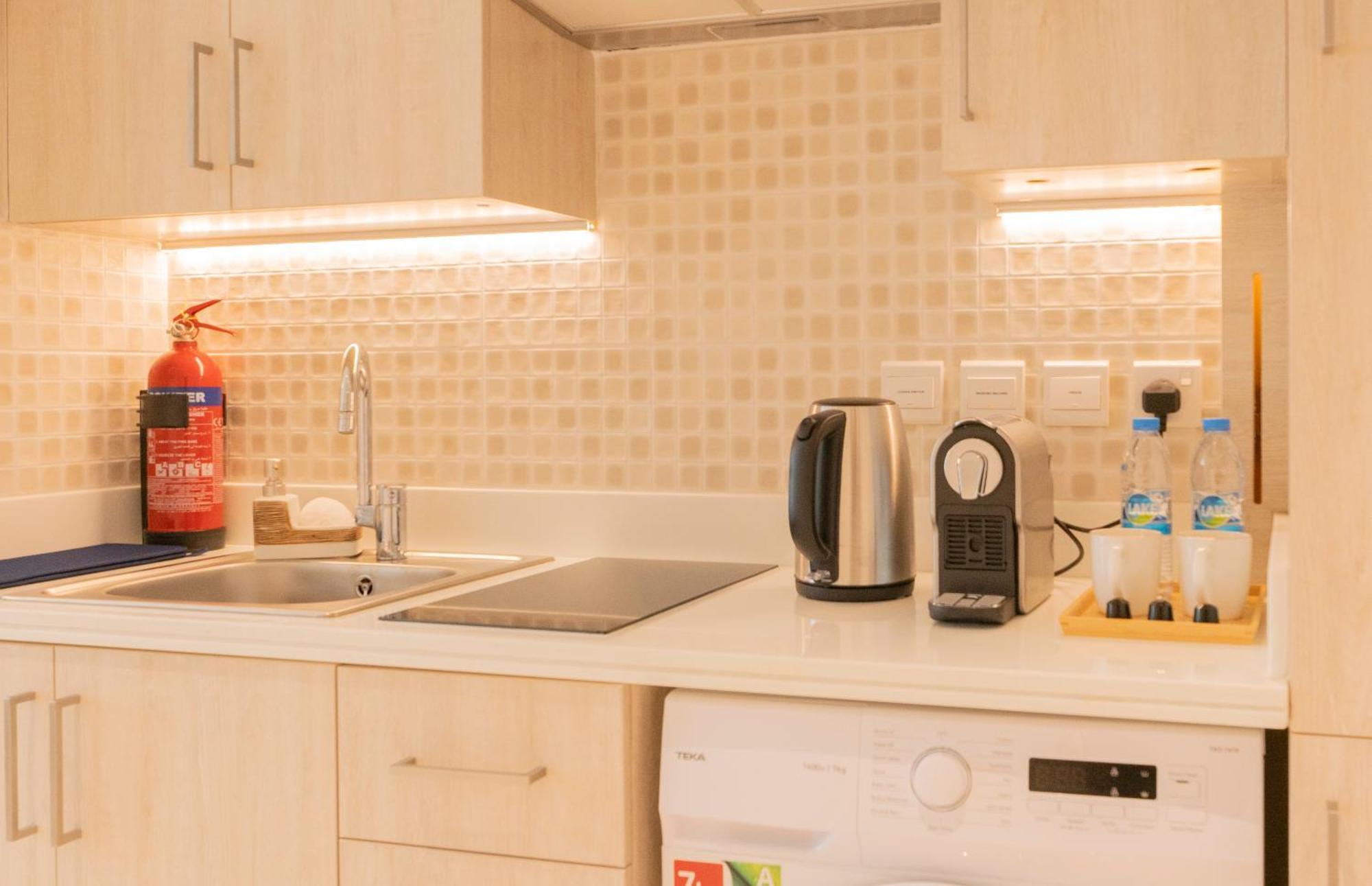 Luxury Studio, Seven Palm Residence-Palm Jumeirah Dubai Esterno foto